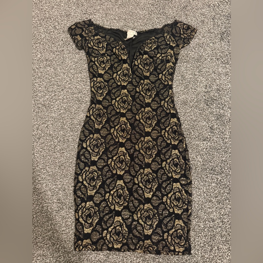 A'gaci Black and Gold Floral Lace Mini Dress